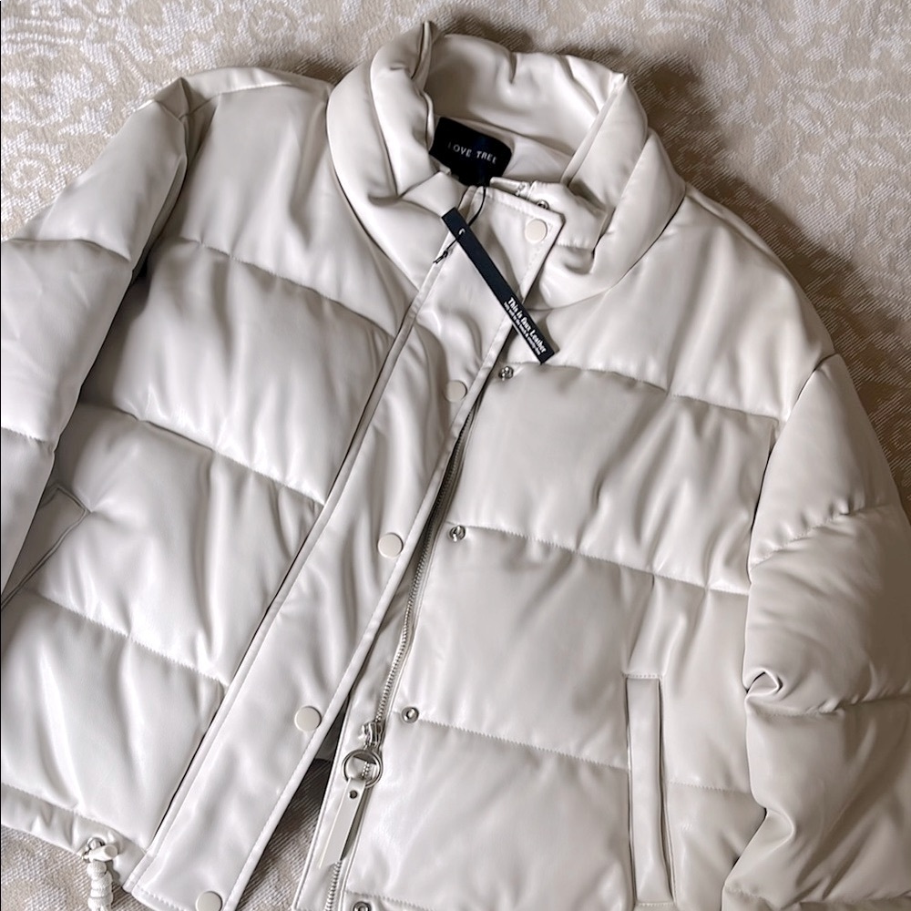 Love Tree Crop Puffer Coat
